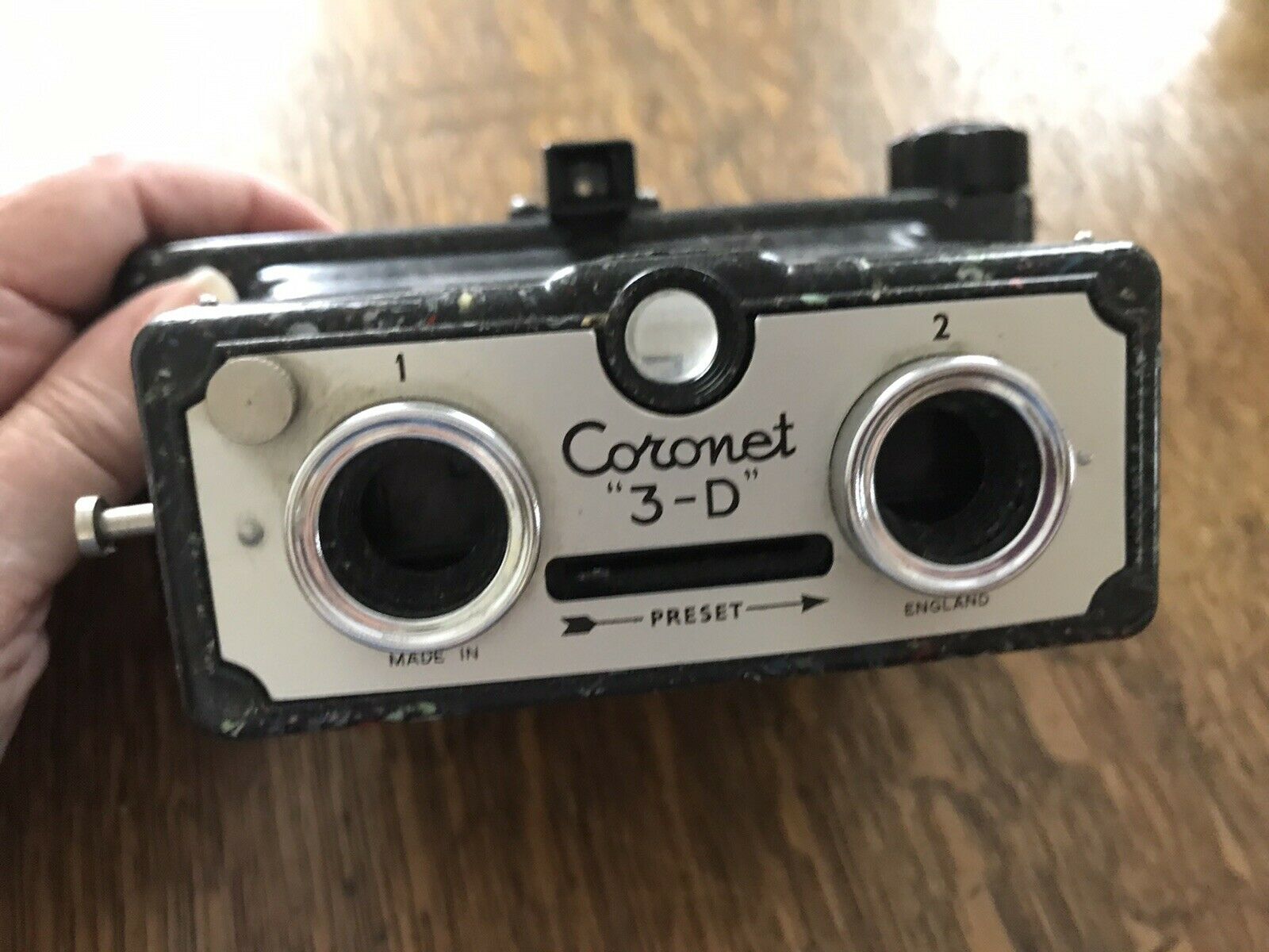 1953 Coronet 3-d Stereo Camera ~ Mottled Bakelite, Monocular Finder